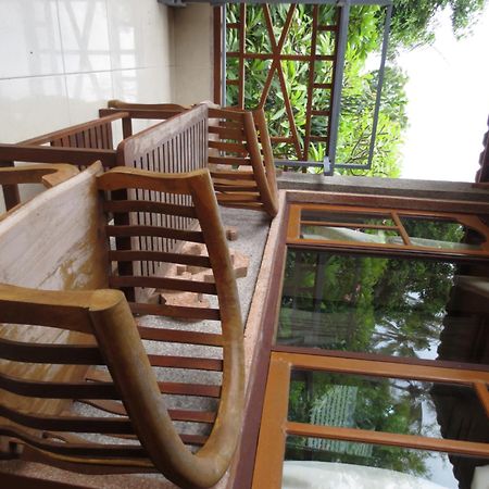 Paradise Palm Beach Bungalows And Dive Center Tulamben Extérieur photo