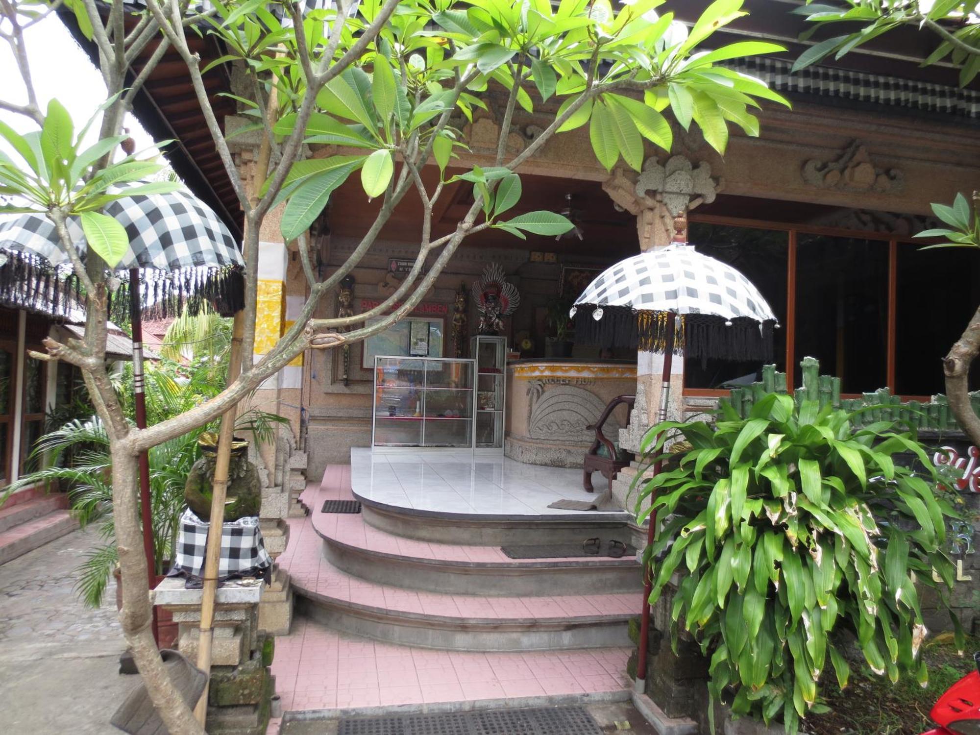 Paradise Palm Beach Bungalows And Dive Center Tulamben Extérieur photo